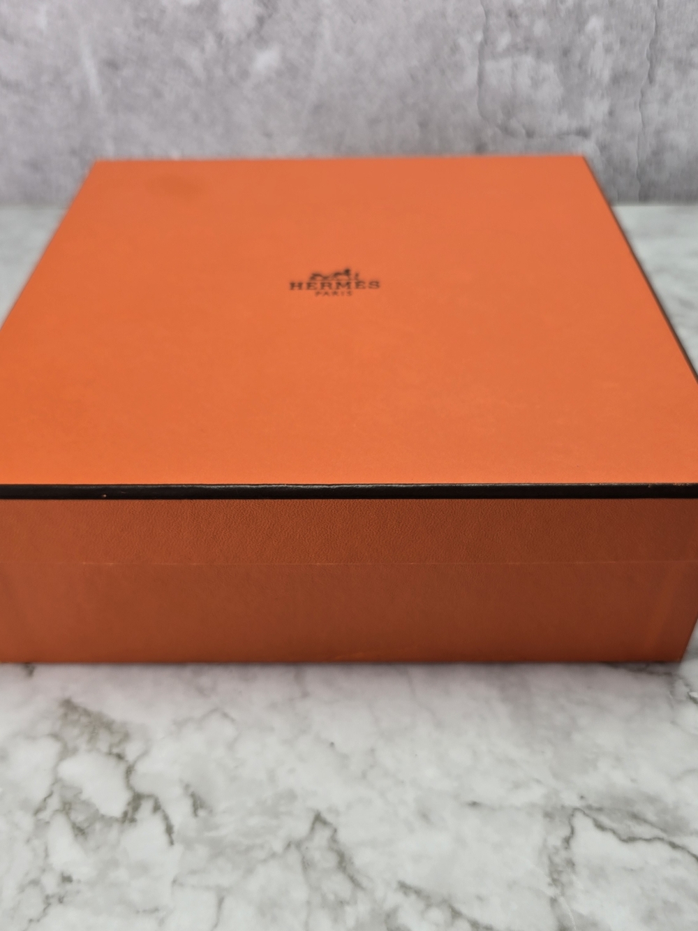 Hermès Orange Gift Box - Picture 2 of 13